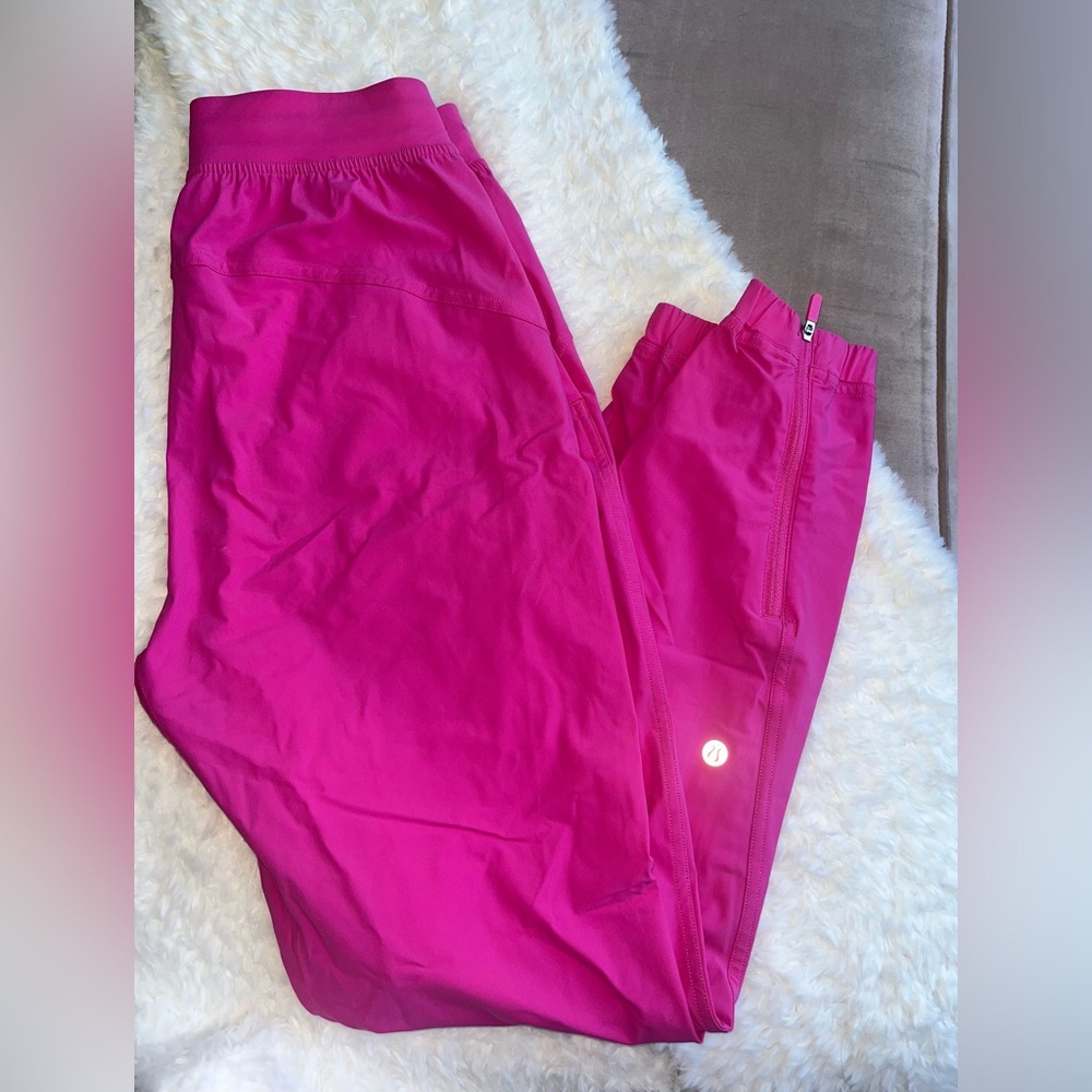 Lululemon adapted state jogger